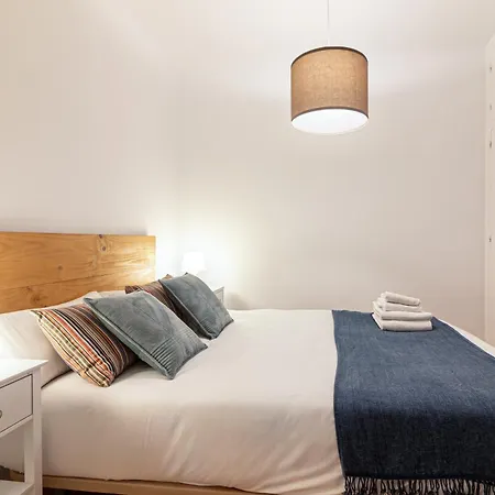 Center Flat Soho Modern 2br Apartment *