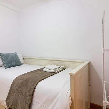 Apartment Center Flat Soho Modern 2br *