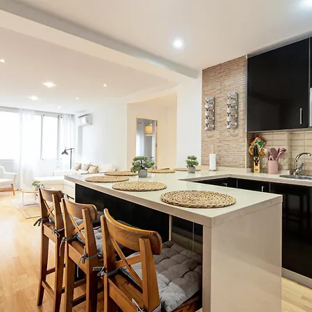Apartment Center Flat Soho Modern 2br *